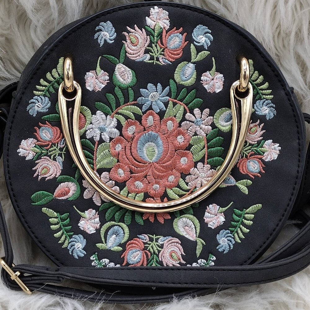 Round Black Embroidered Crossbody Bag – Boho Chic - Picture 2 of 11